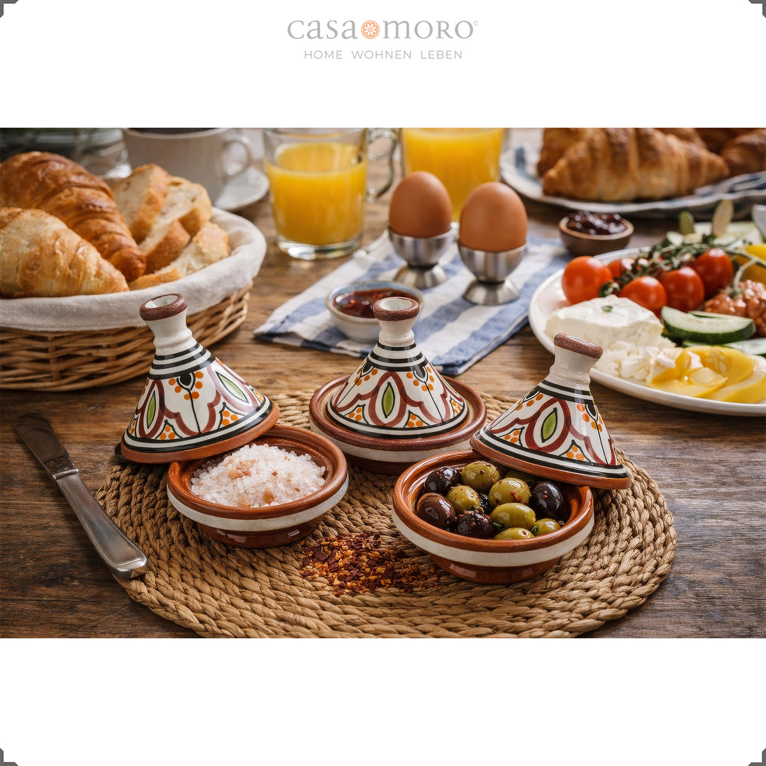 Gewürz Tajine aus Ton im 3er Set, handbemalte Keramik zum Servieren von Salz, Oliven und Marmelade am Frühstückstisch