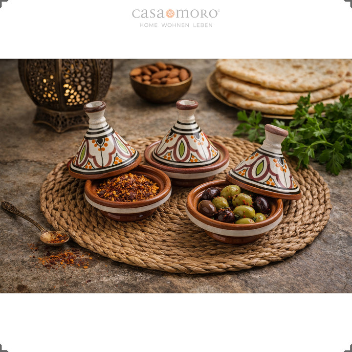 Gewürz Tajine aus Ton im 3er Set, handbemalte Keramik Gewürzbehälter mit Oliven und Gewürzen im orientalischen Ambiente