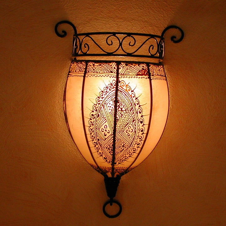 Henna-Leder-Wandlampe Nakous Weiß