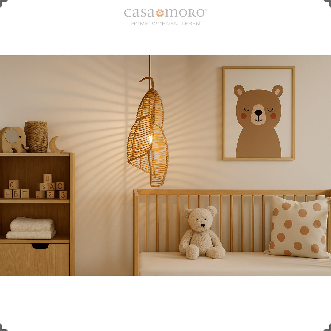 Rattan-Lampe im Kinderzimmer – natürlich & gemütlich